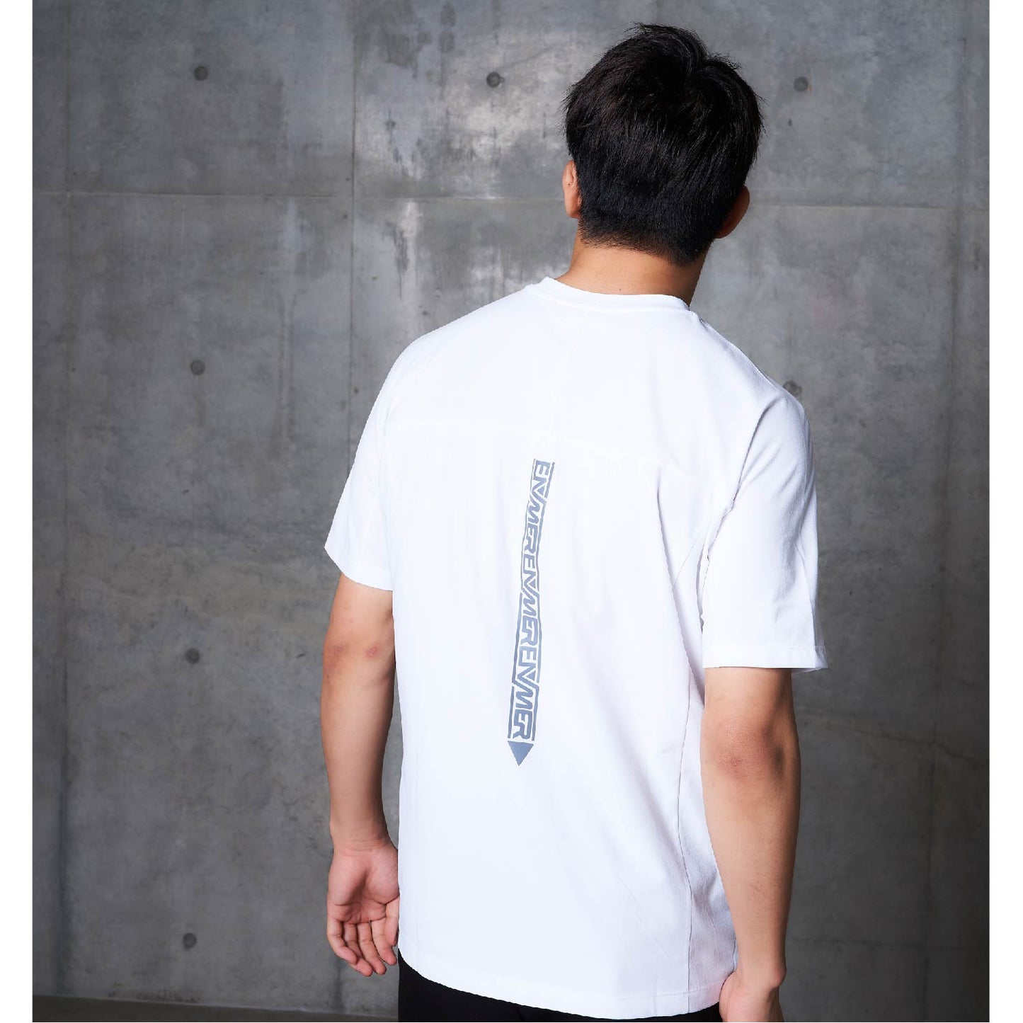 SIGNATURE S/S TEE (WHITE)