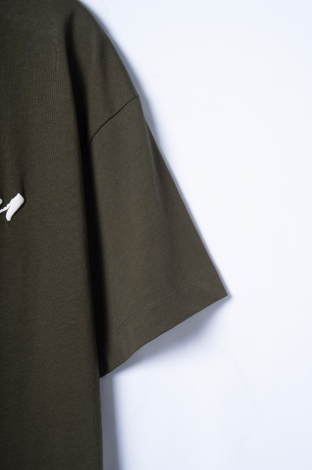 Script Puff Logo T-Shirt KHAKI EM-TS-037