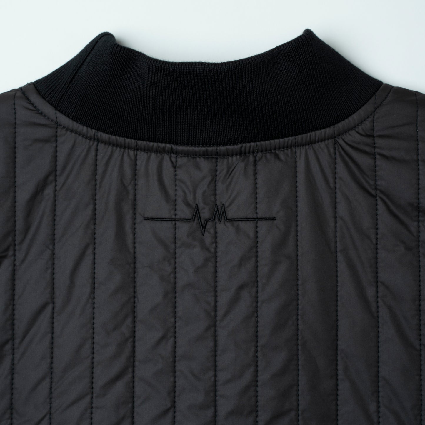 Wave Quilt Pullover (BLACK)