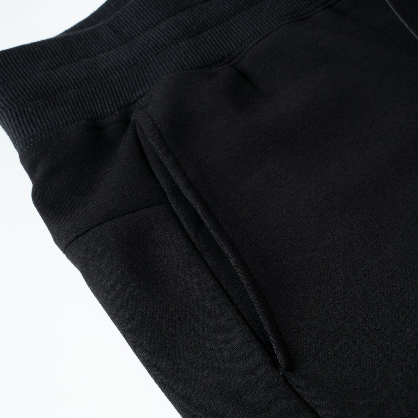 SPORTS MOVING SHORT PANTS BLACK