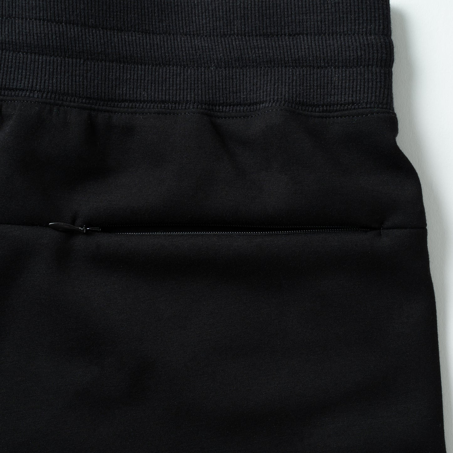 SPORTS MOVING SHORT PANTS BLACK