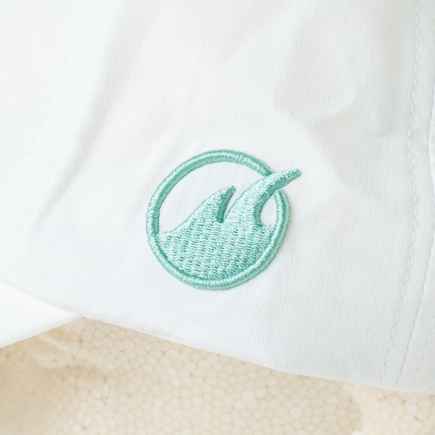 SIGNATURE LOGO CAP (WHITE)