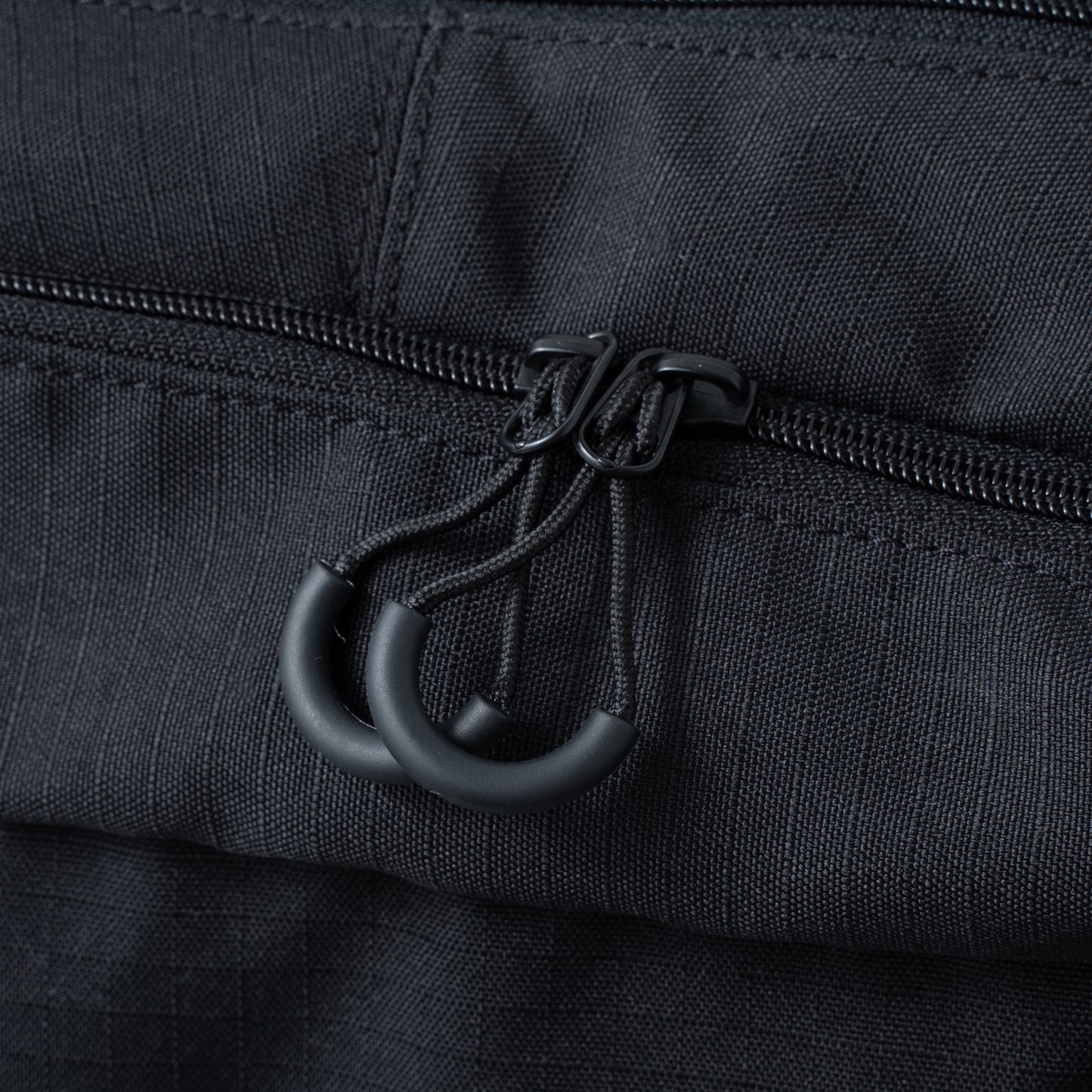 SIGNATURE BACK PACK (BLACK/BLACK)