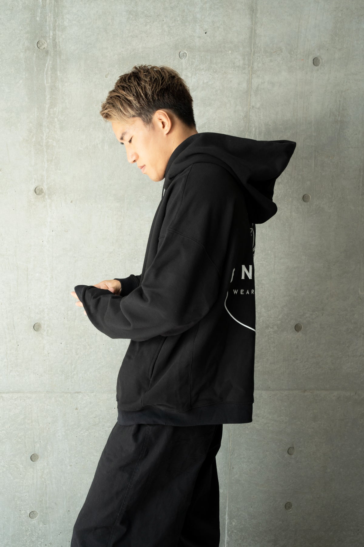 Convex Embroidery Logo Hoodie (BLACK)
