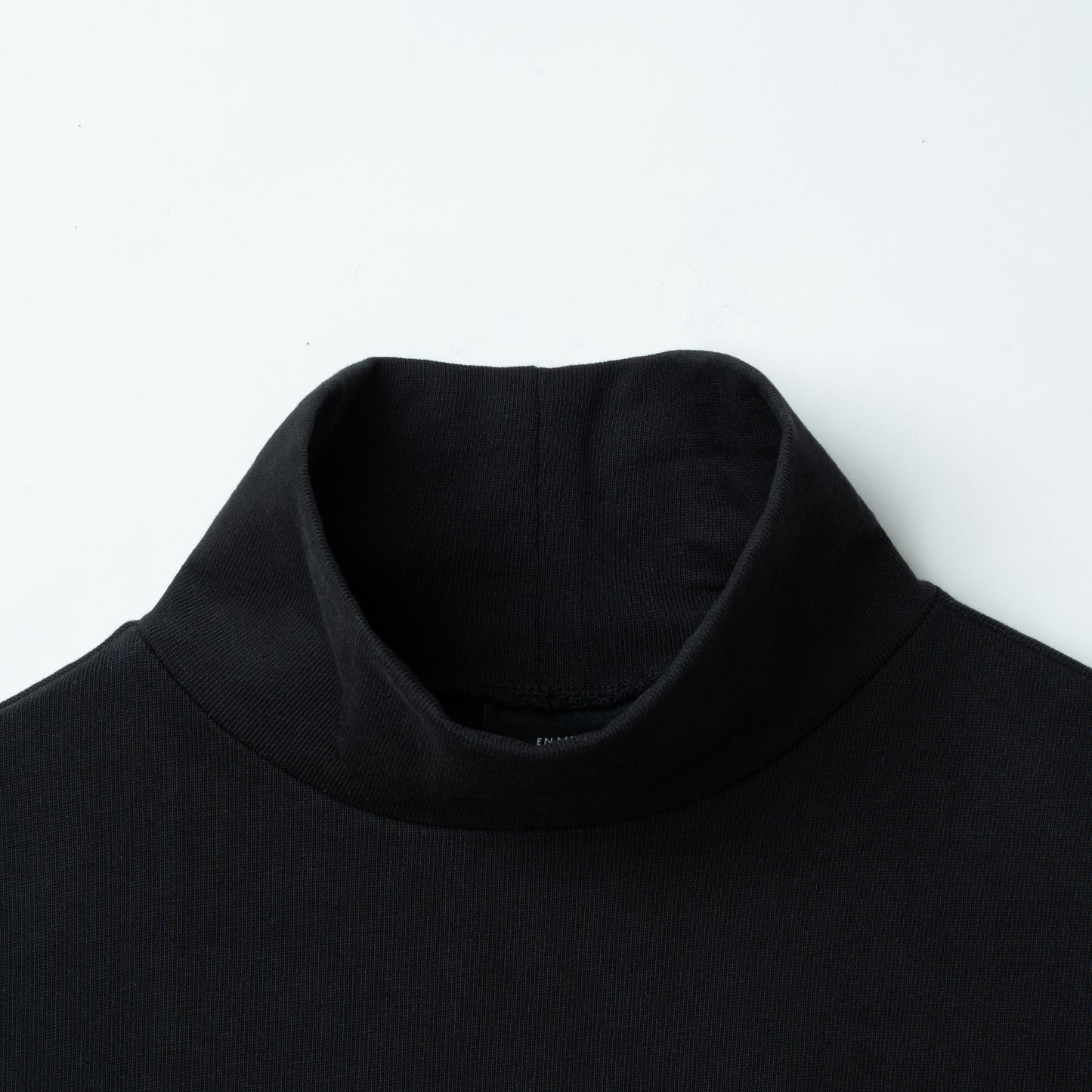 Loose Fit Turtle (BLACK)