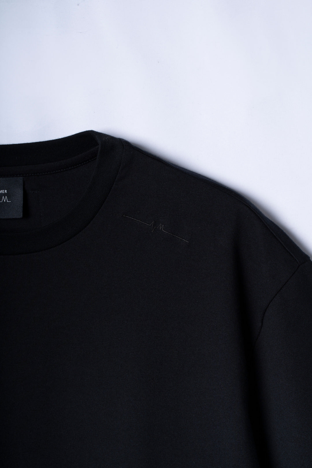 Logo S/S T-shirt BLACK EM-TS-047