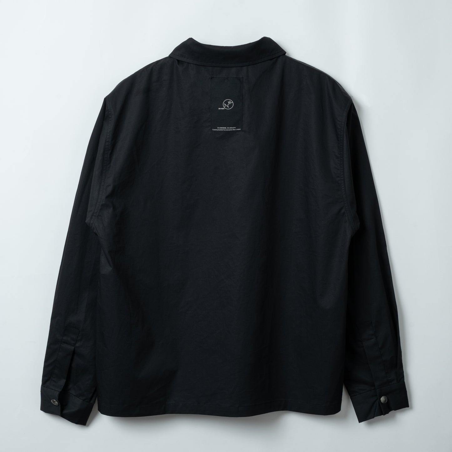 Pockets Hang Tag Coach Shirt (BLACK)