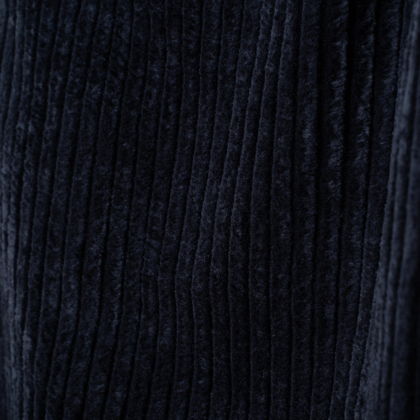 Undulate Corduroy Pants (NAVY)