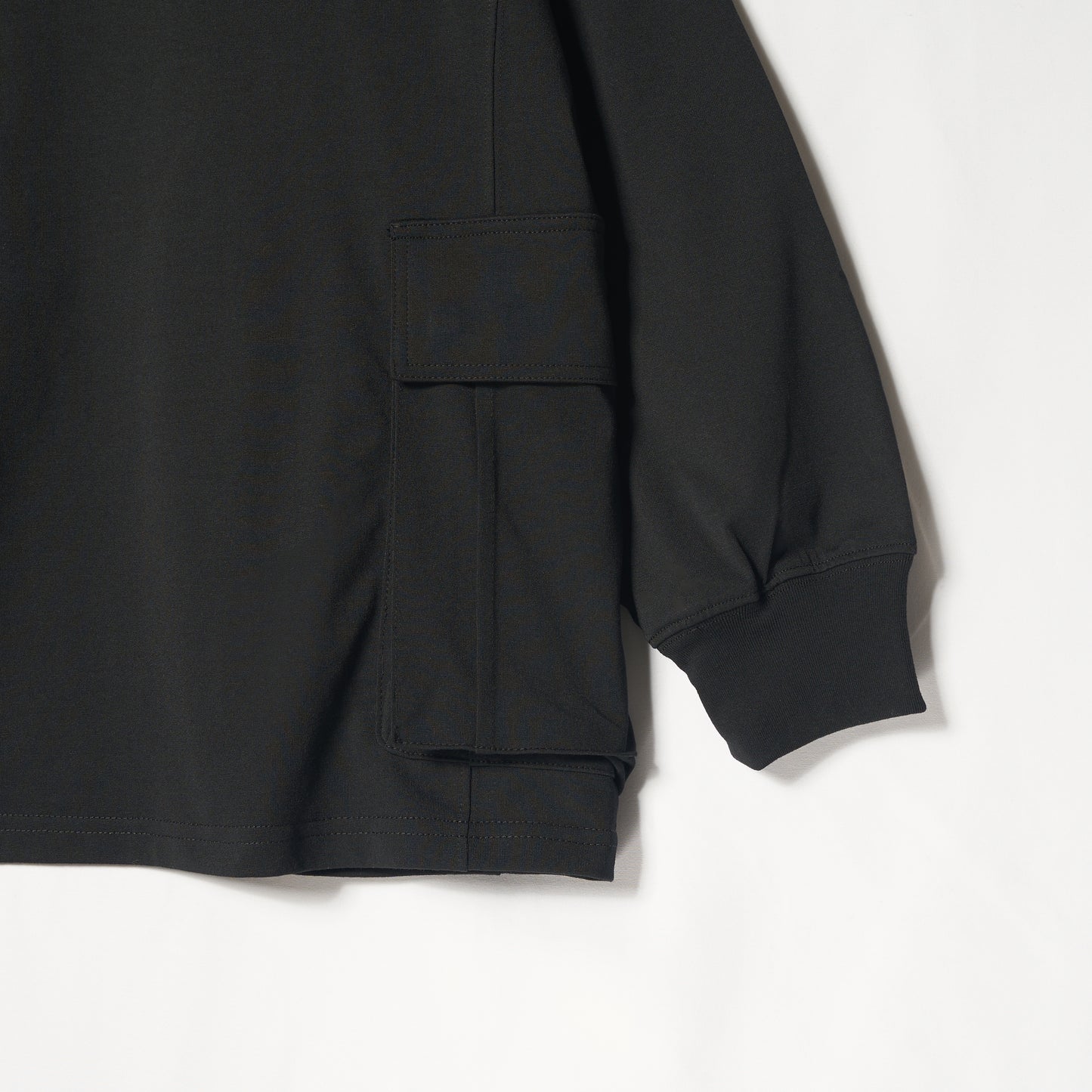 Patch Pocket Pullover Black