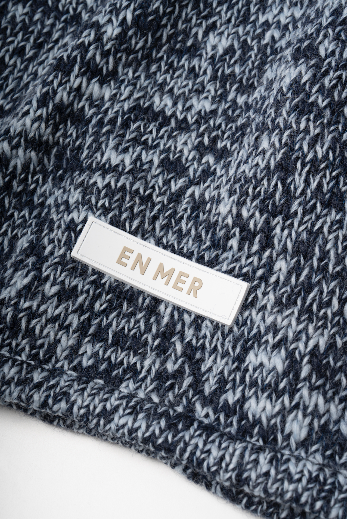 Mosaic Wool Knit Stole  (SAX)