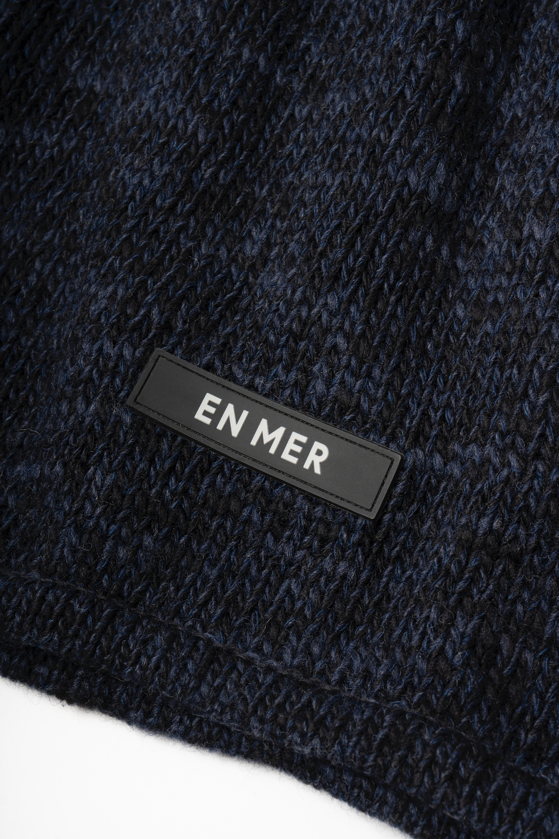 Mosaic Wool Knit Stole  (NAVY)