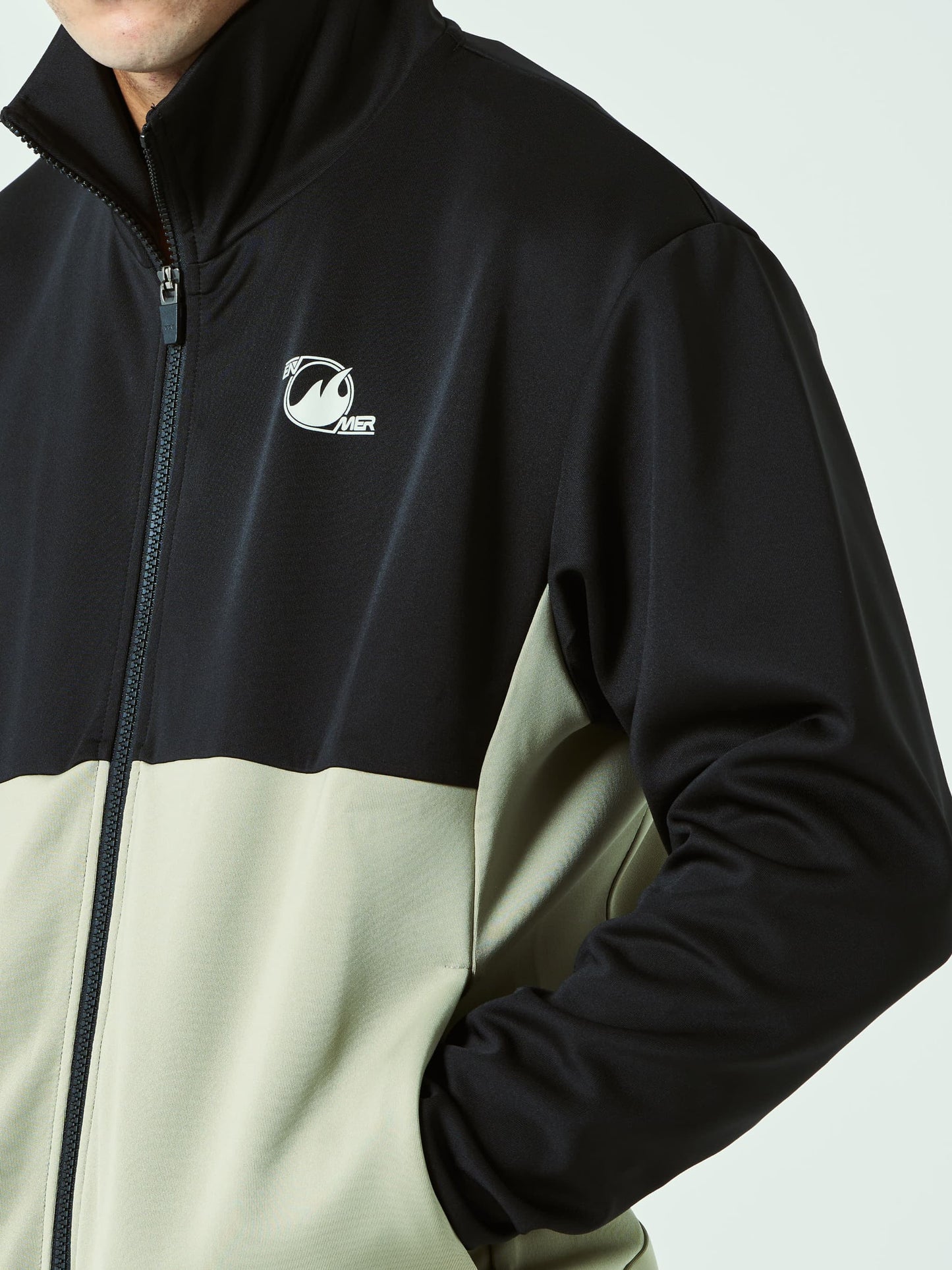 Classic Track Jacket (BLACK)