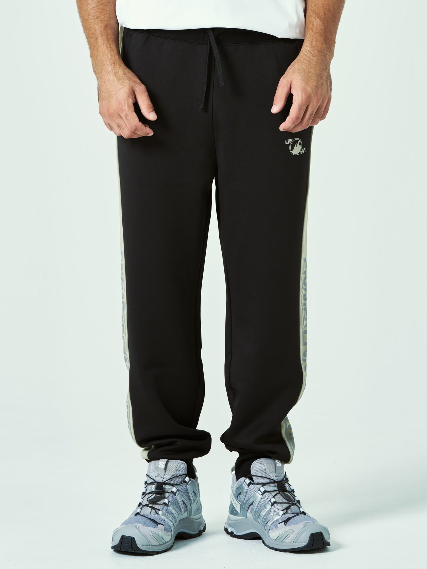 Classic Track Pants (BLACK)