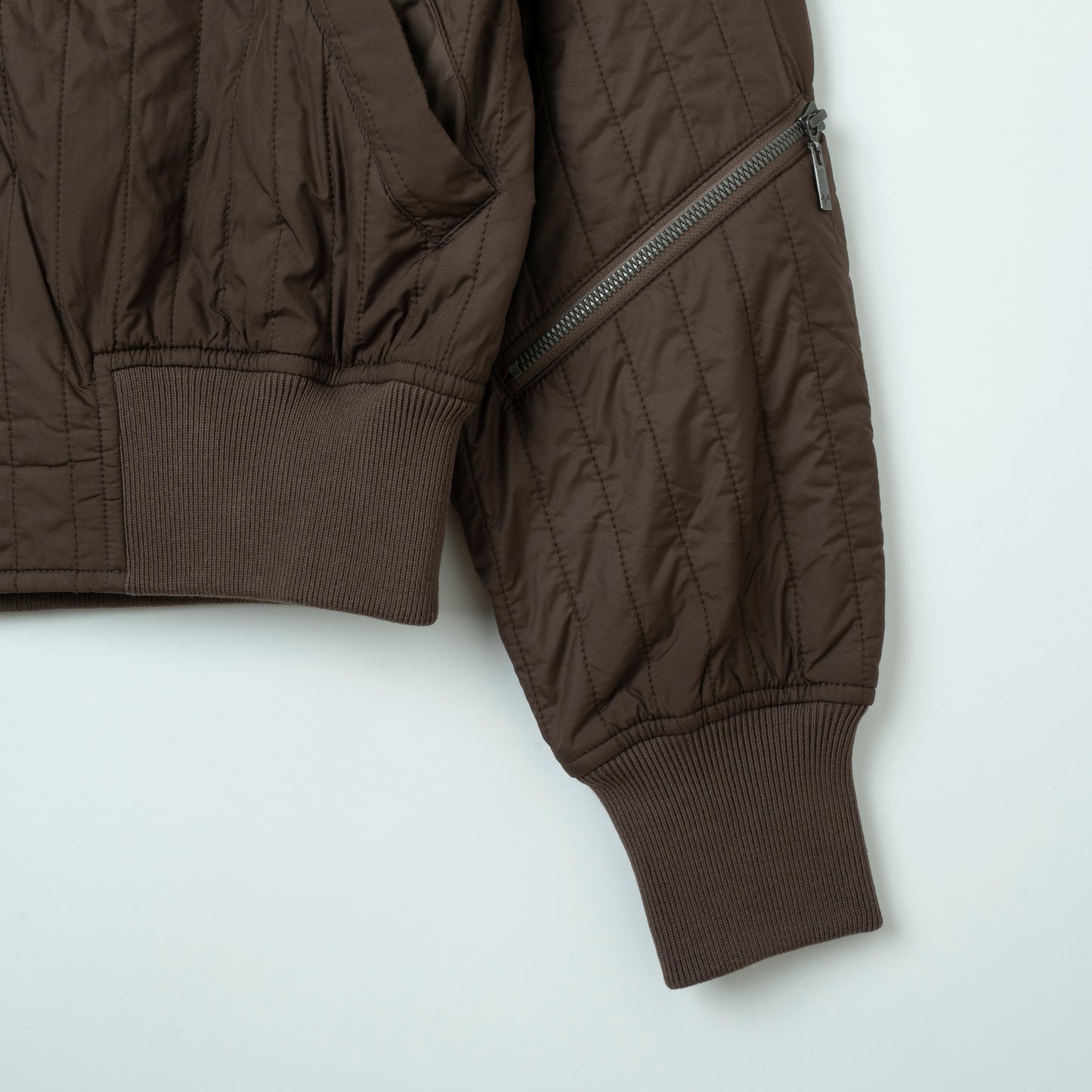 Wave Quilt bomber  BROWN