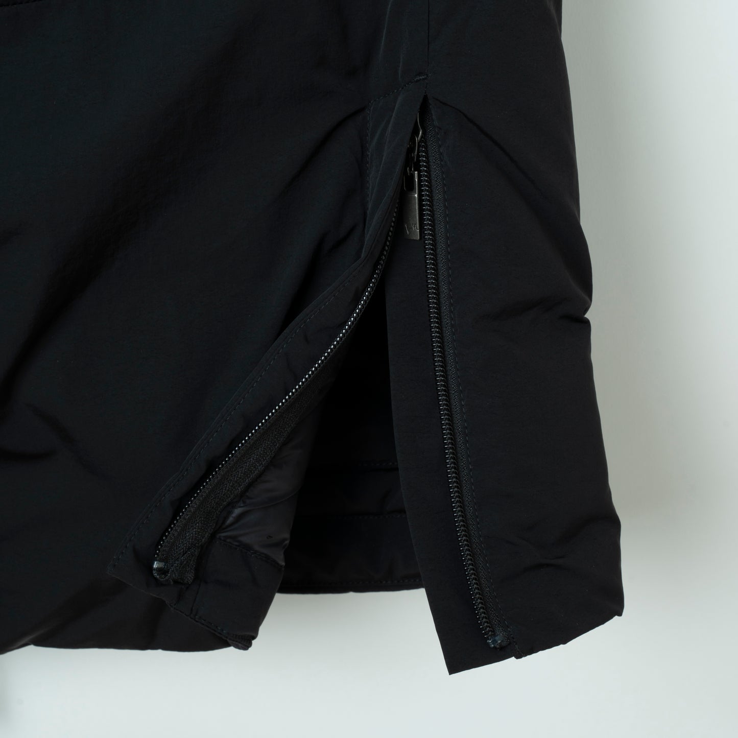 Nosleeve Down Hoodie  BLACK