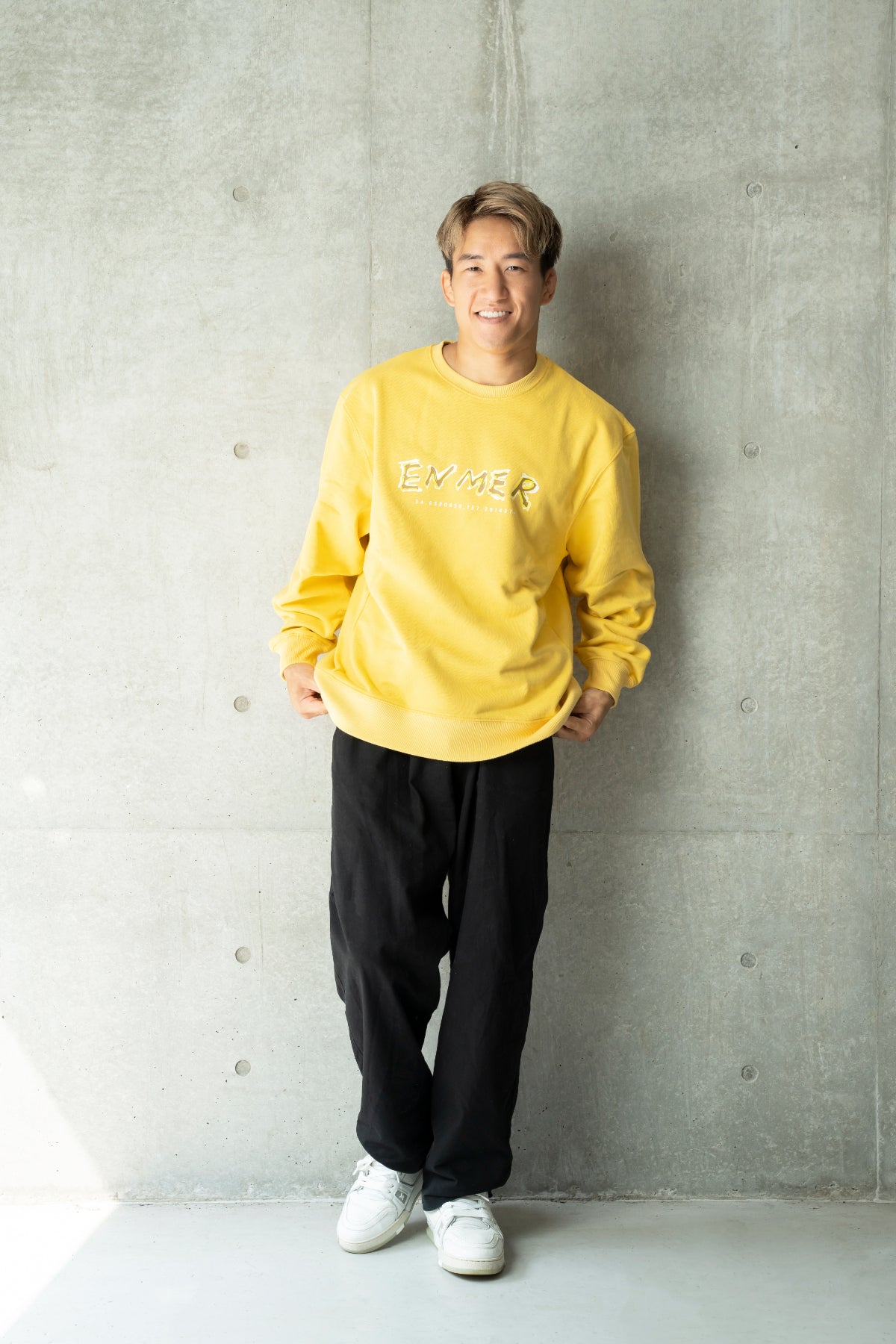 Blur Logo Crew Neck Yellow