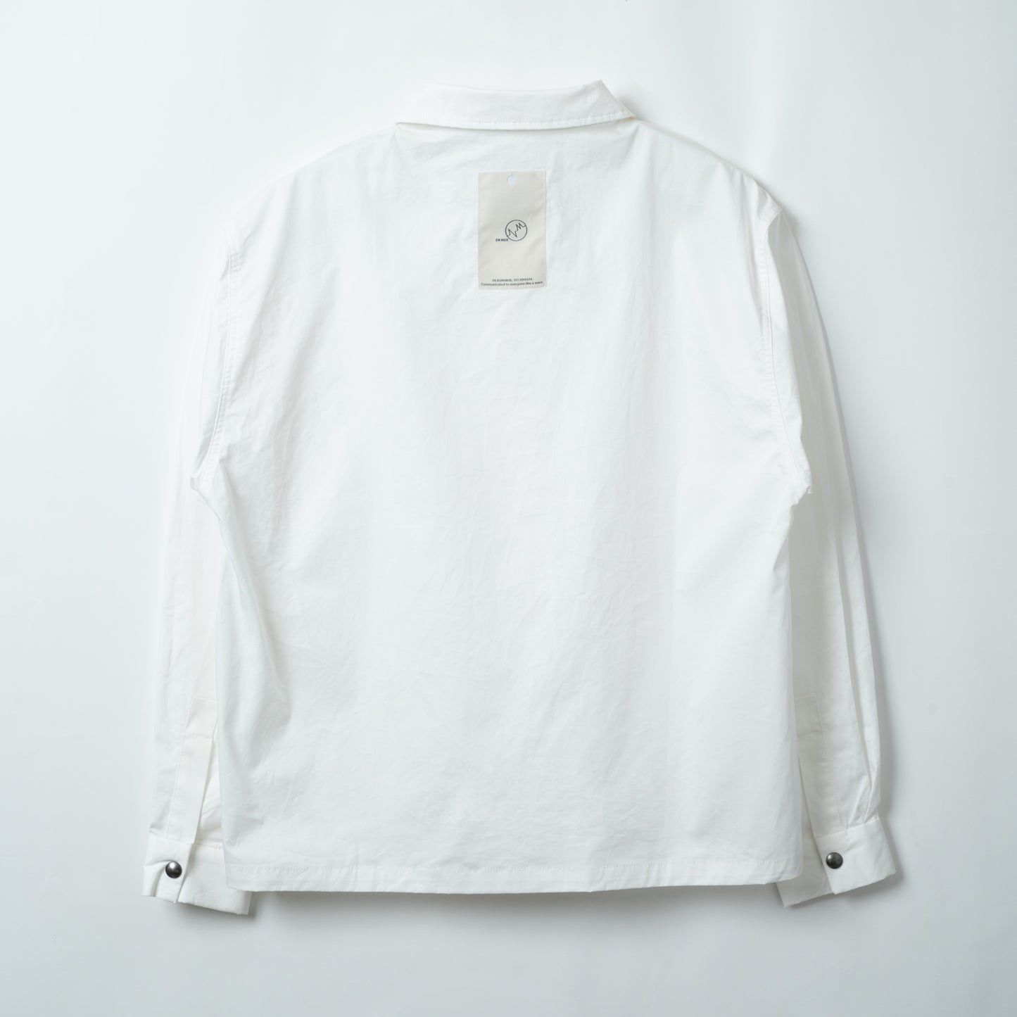 Pockets Hang Tag Coach Shirt (WHITE)